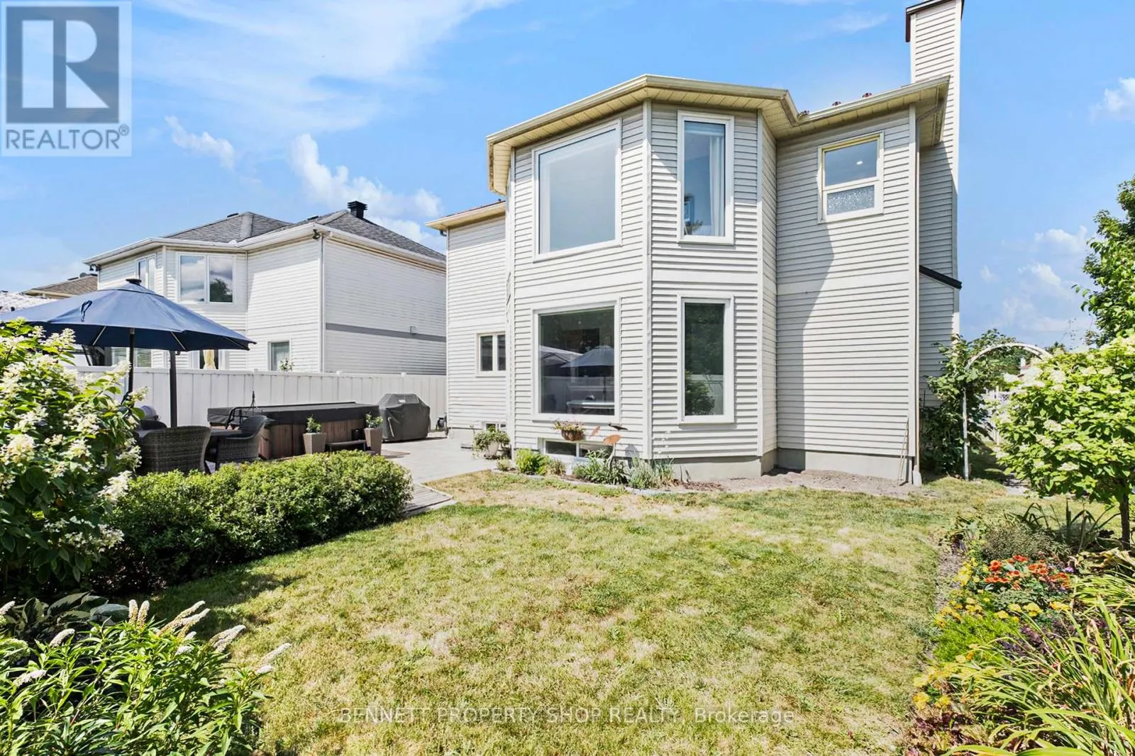 778 MONTCREST DRIVE