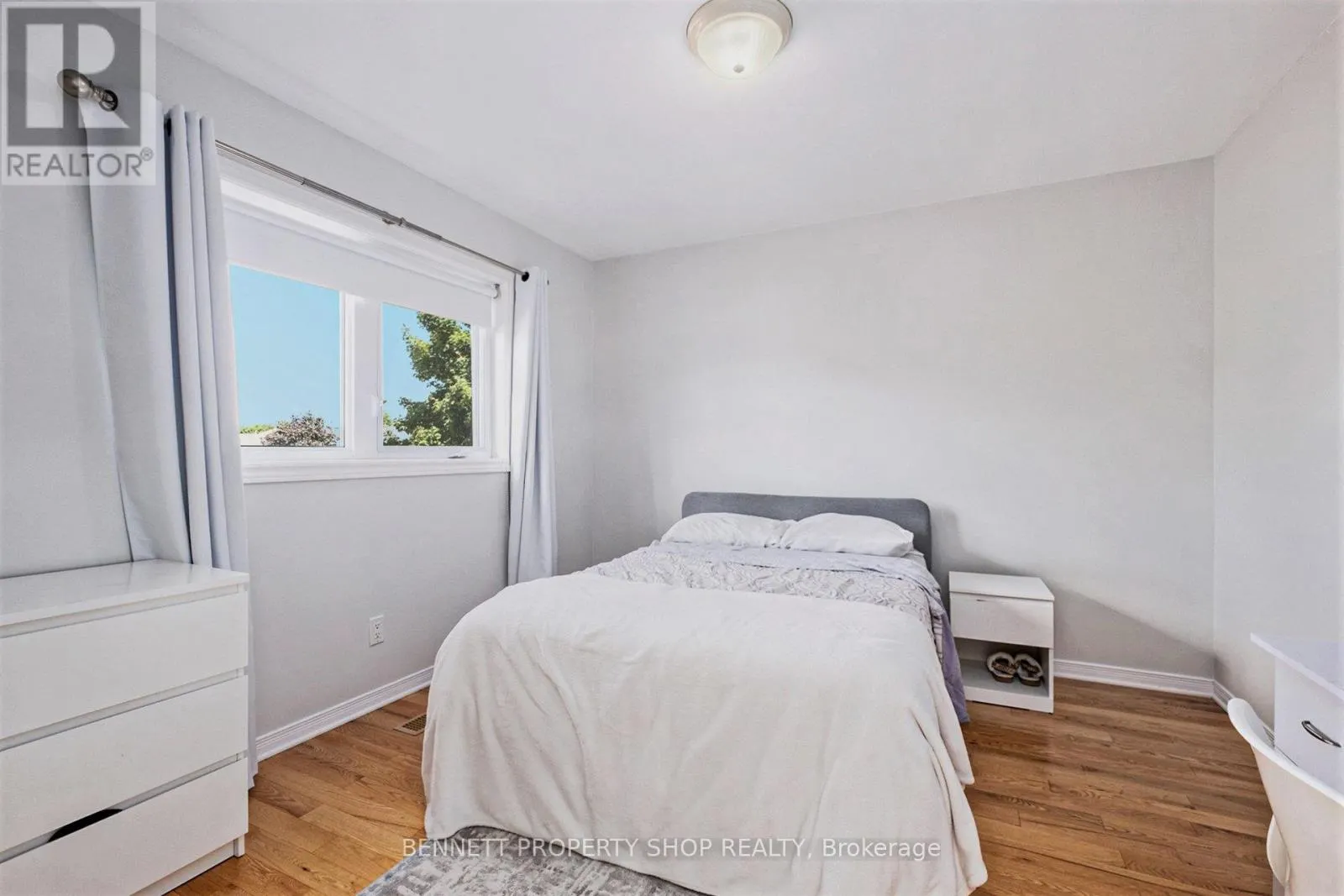 778 MONTCREST DRIVE