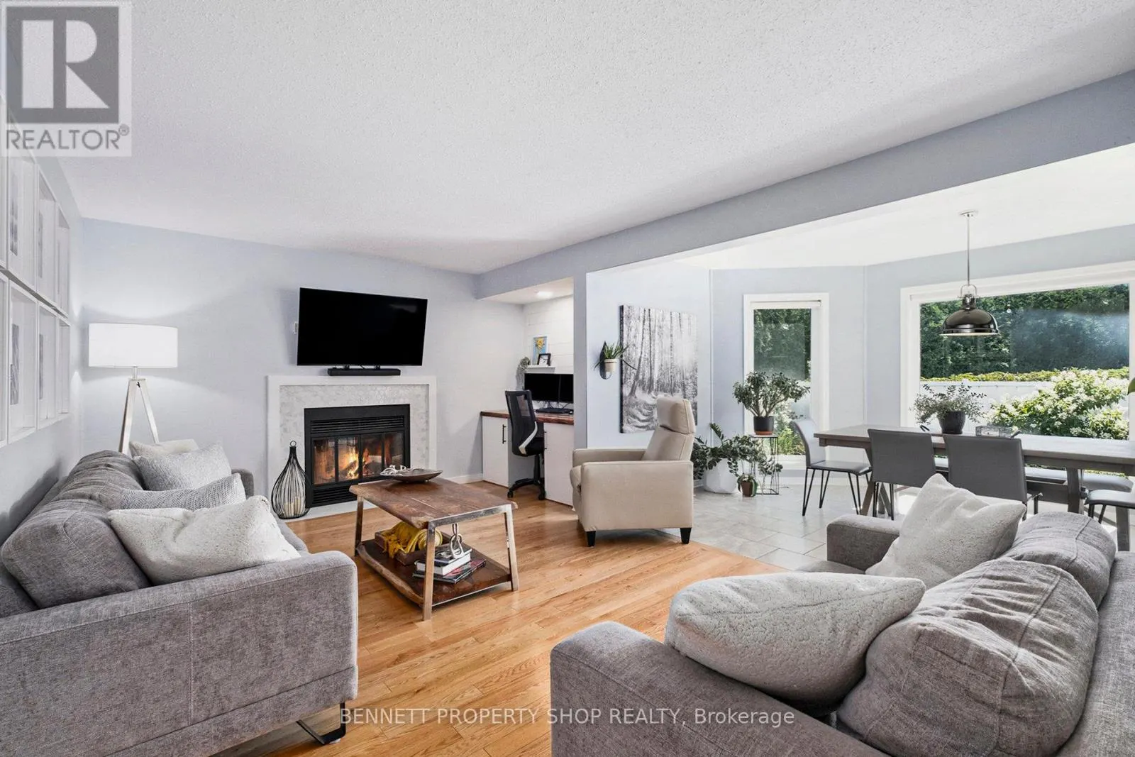 778 MONTCREST DRIVE