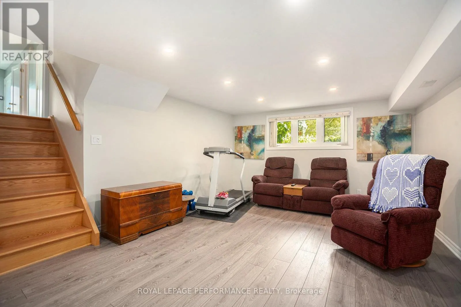 4362 WHITTAKER CRESCENT