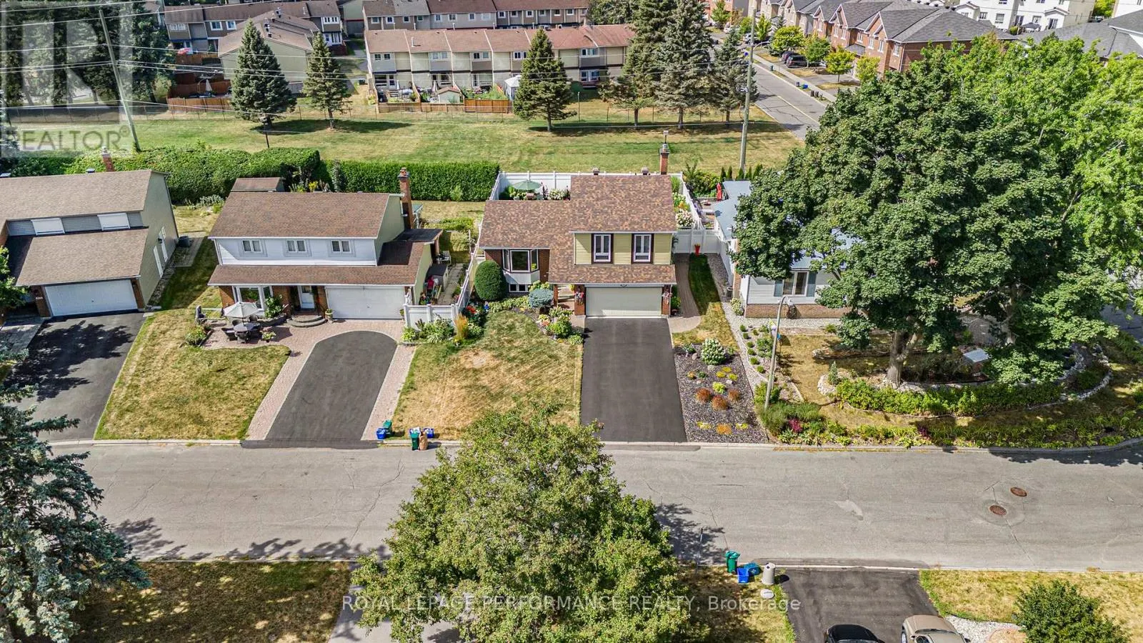 4362 WHITTAKER CRESCENT