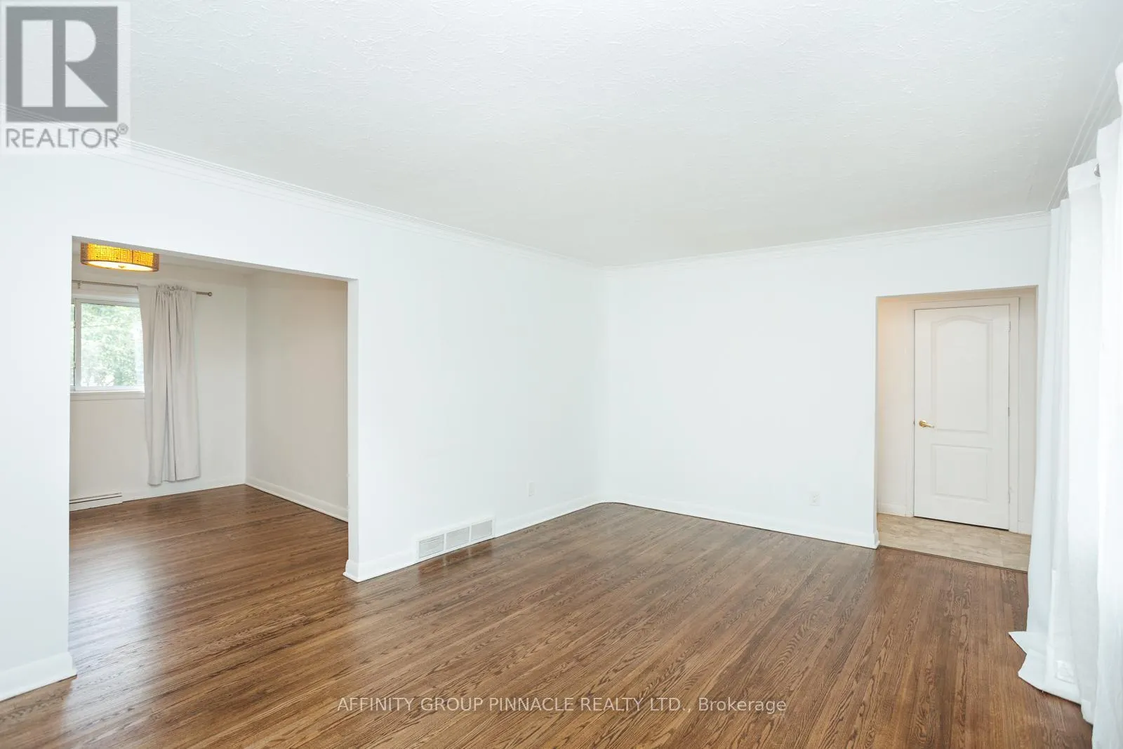 22 SUNSET COURT