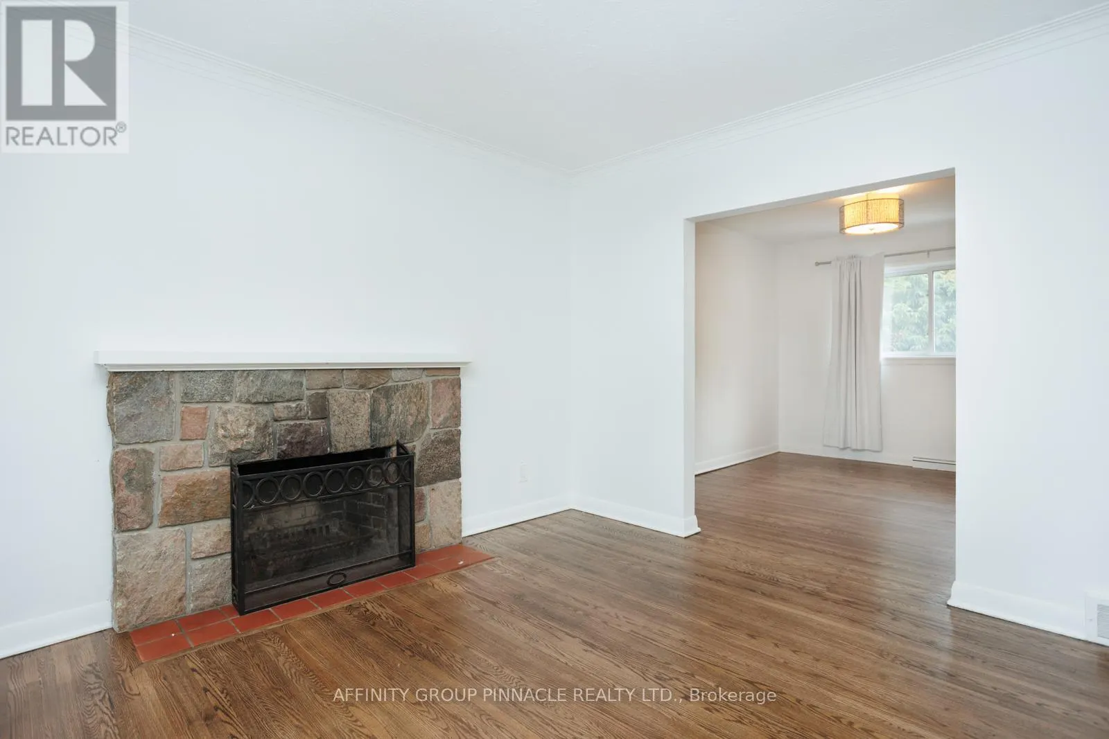 22 SUNSET COURT