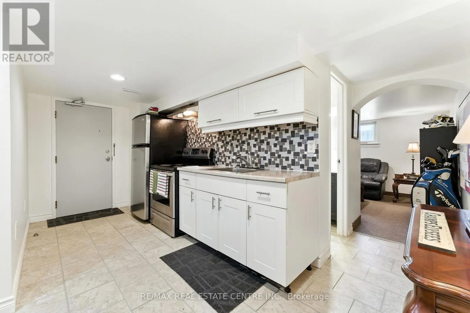 117 POLLOCK AVENUE