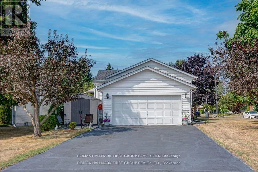15 CATHERINE CRESCENT