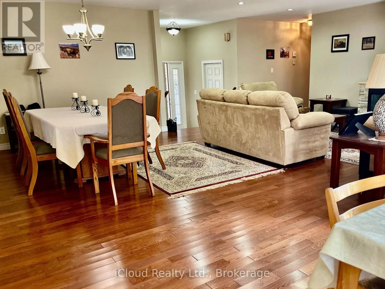 782 BRENTWOOD DRIVE
