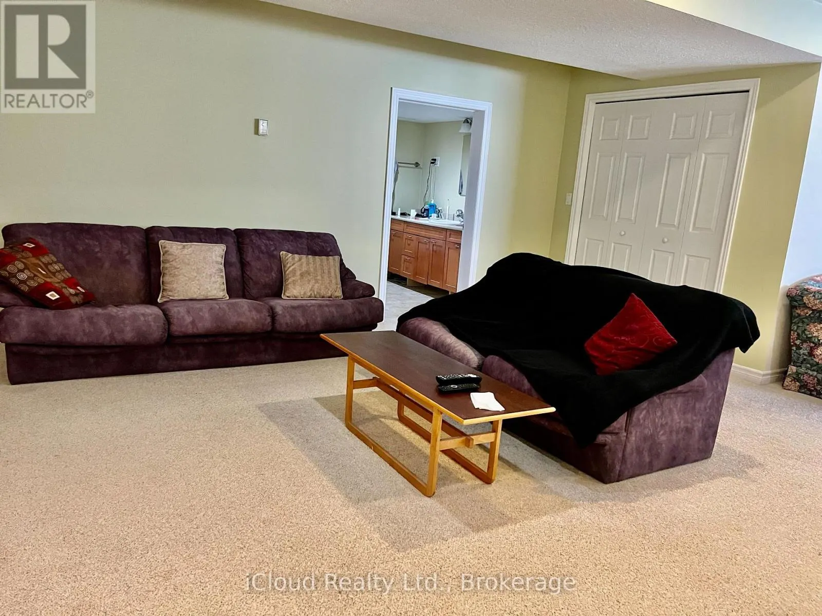 782 BRENTWOOD DRIVE