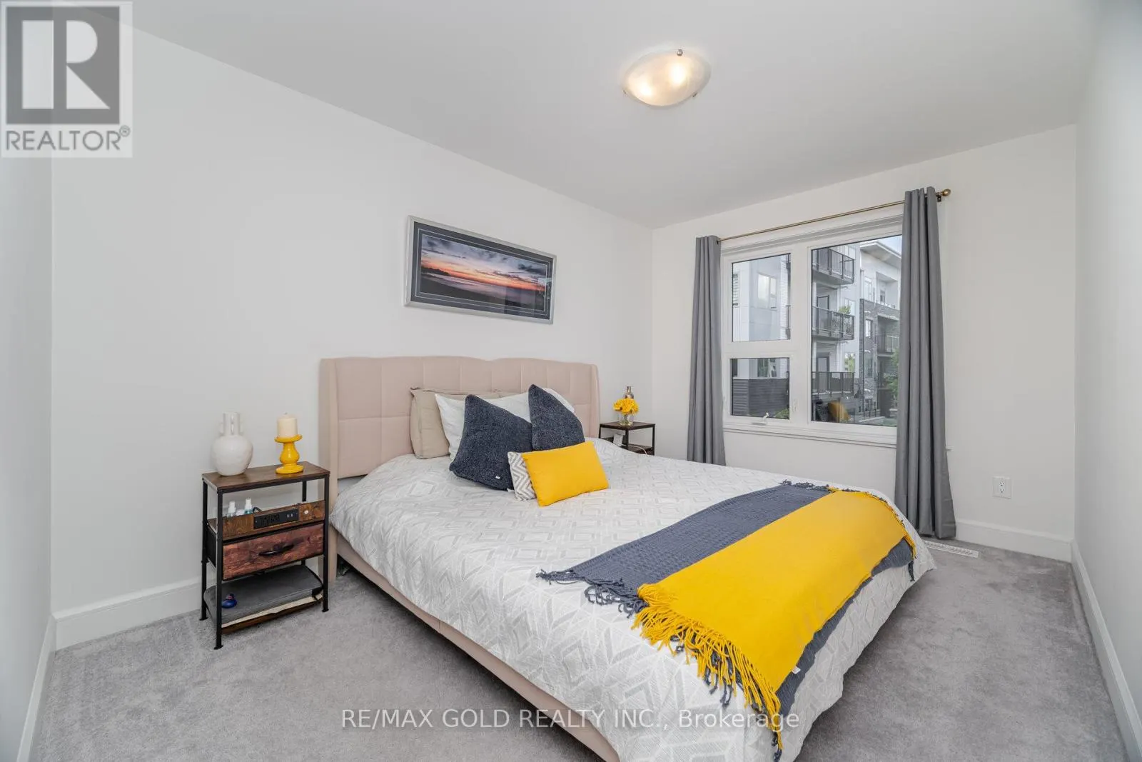 1 - 110 FERGUS AVENUE