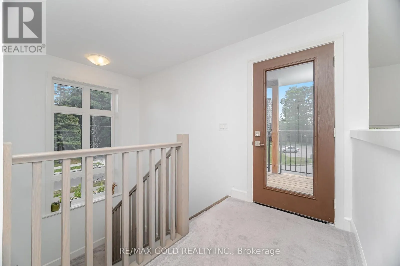 1 - 110 FERGUS AVENUE