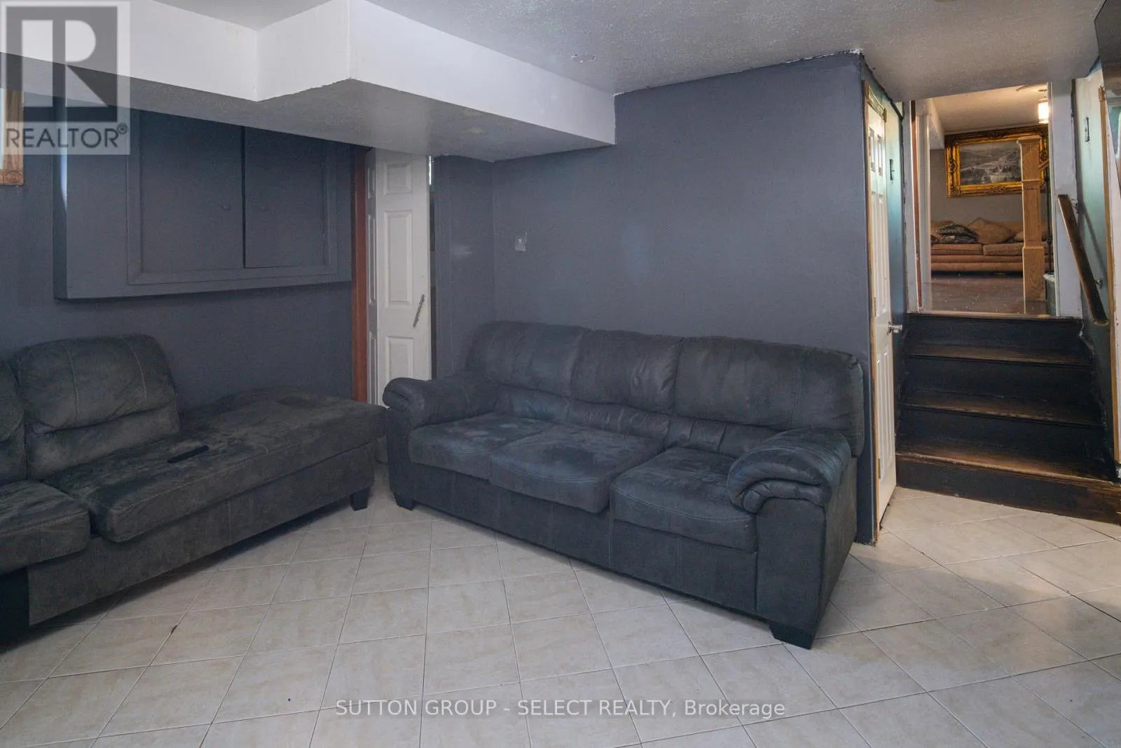 1192 JALNA BOULEVARD