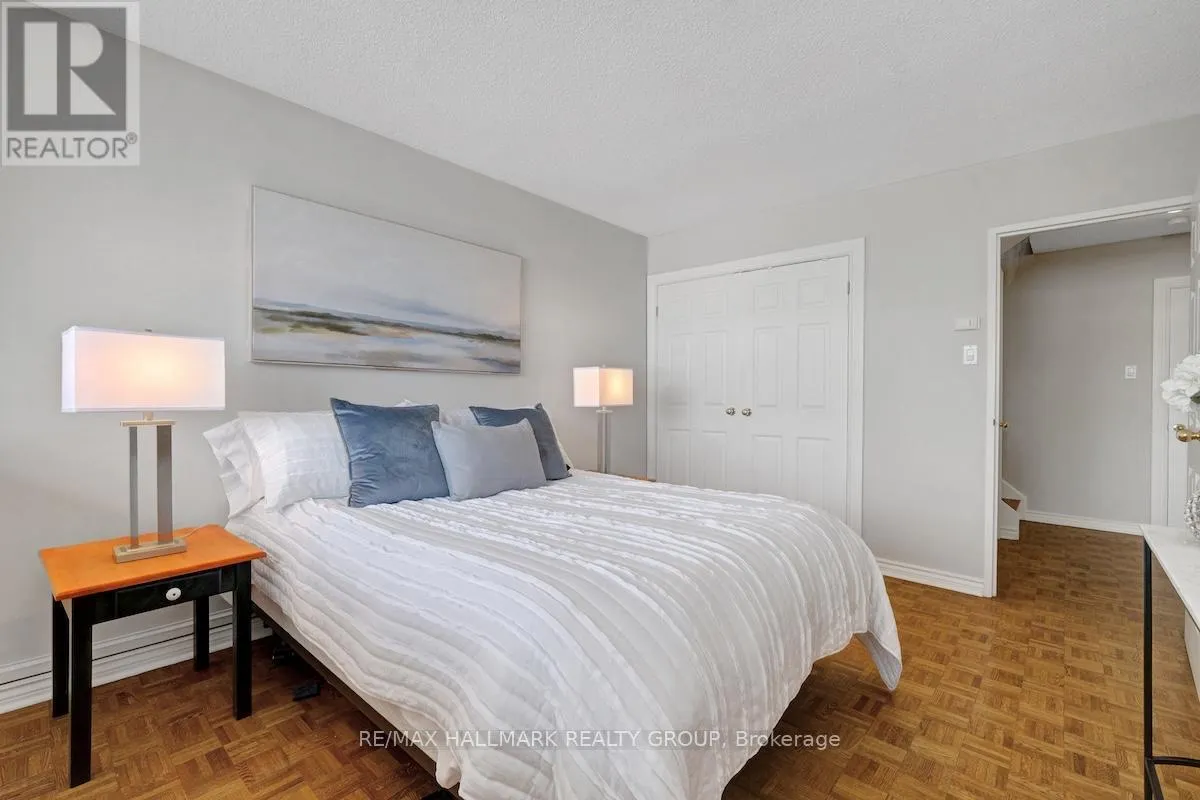 632 - 515 ST LAURENT BOULEVARD