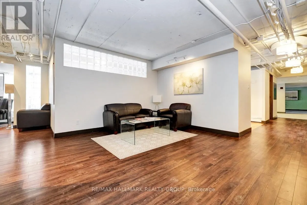 632 - 515 ST LAURENT BOULEVARD
