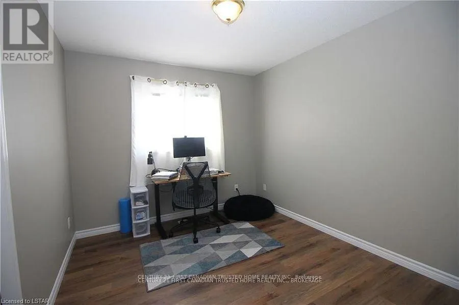 945 HOMEVIEW COURT