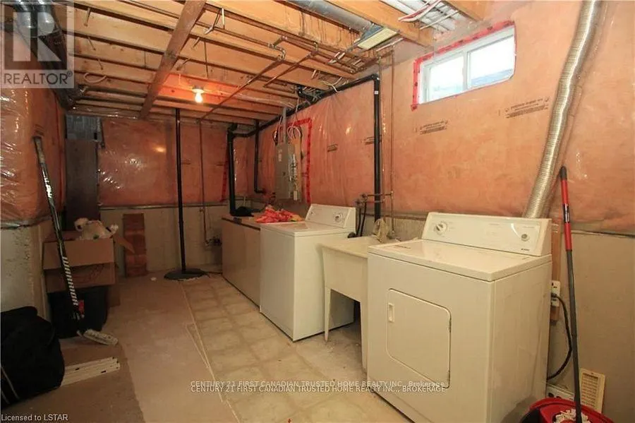 945 HOMEVIEW COURT