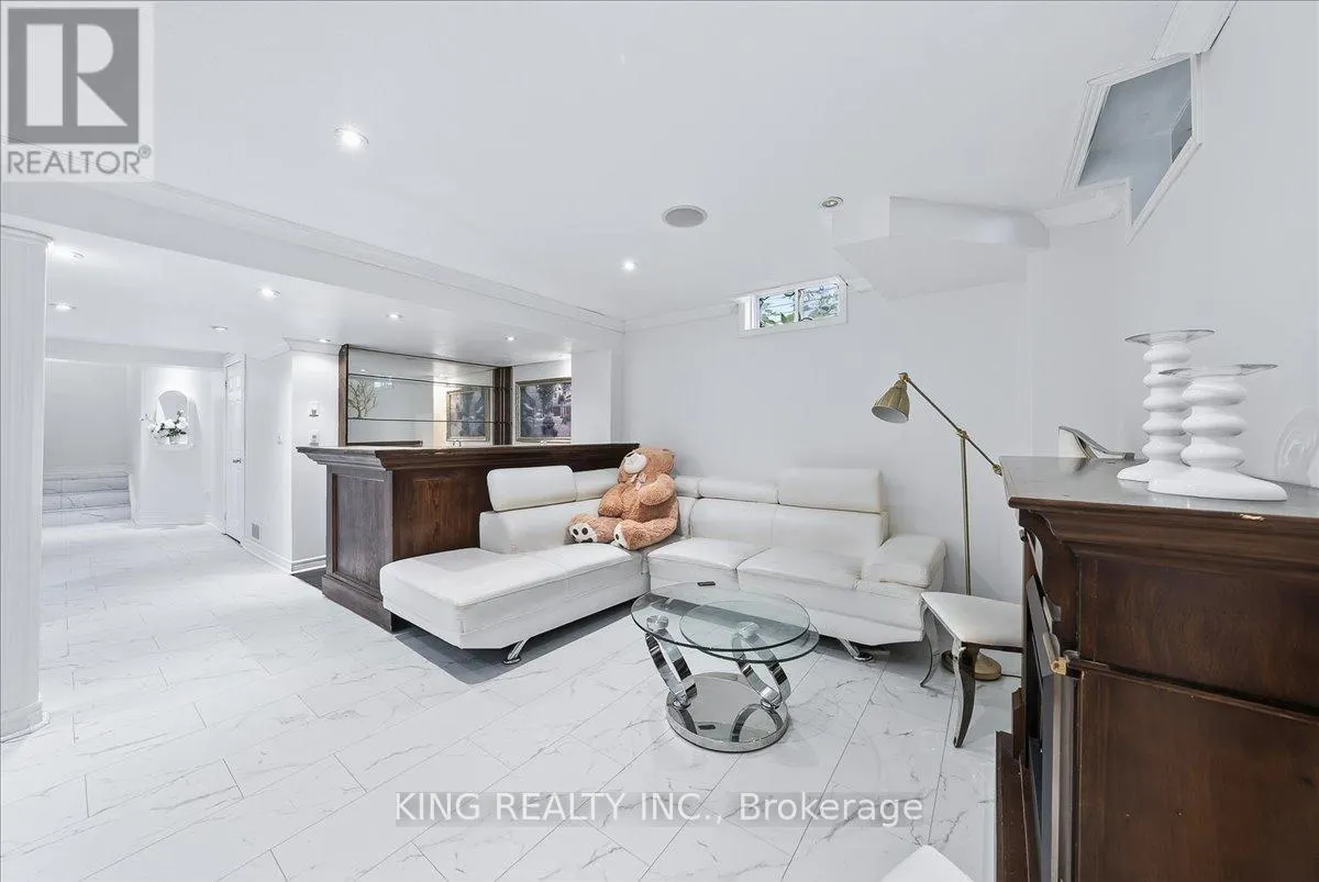 76 BLACKBURN DRIVE