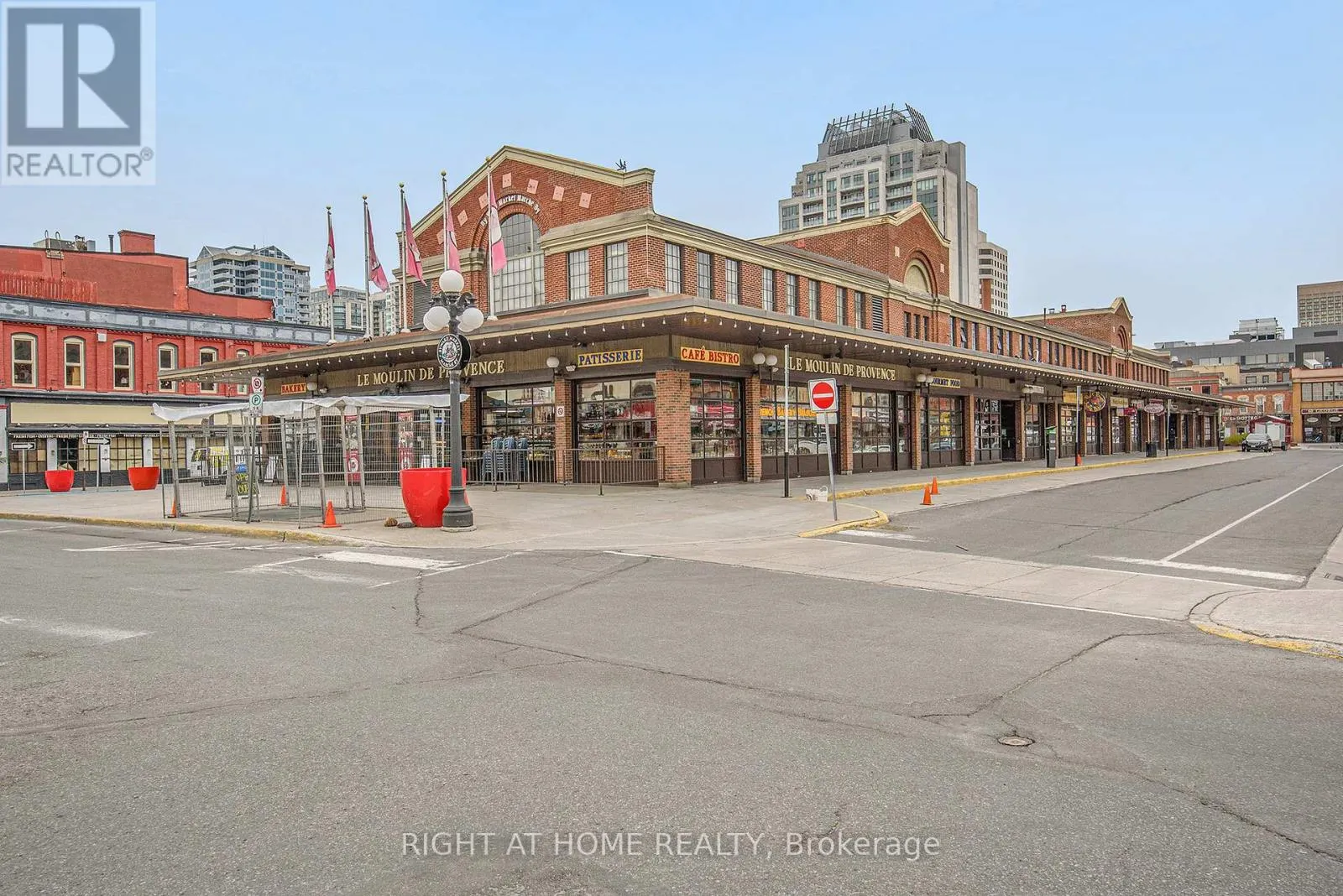 1102 - 179 GEORGE STREET N