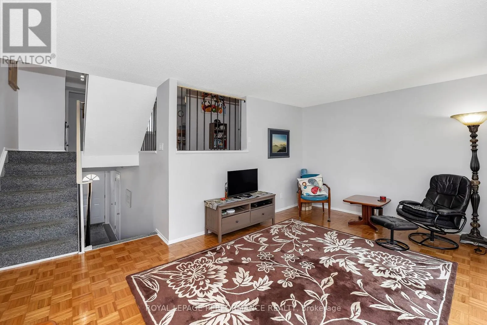 302 SALTER CRESCENT