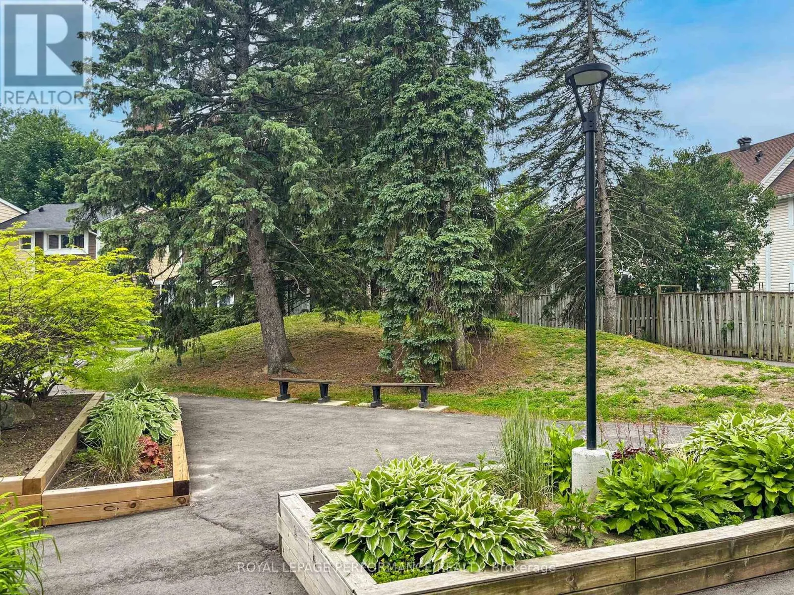 302 SALTER CRESCENT