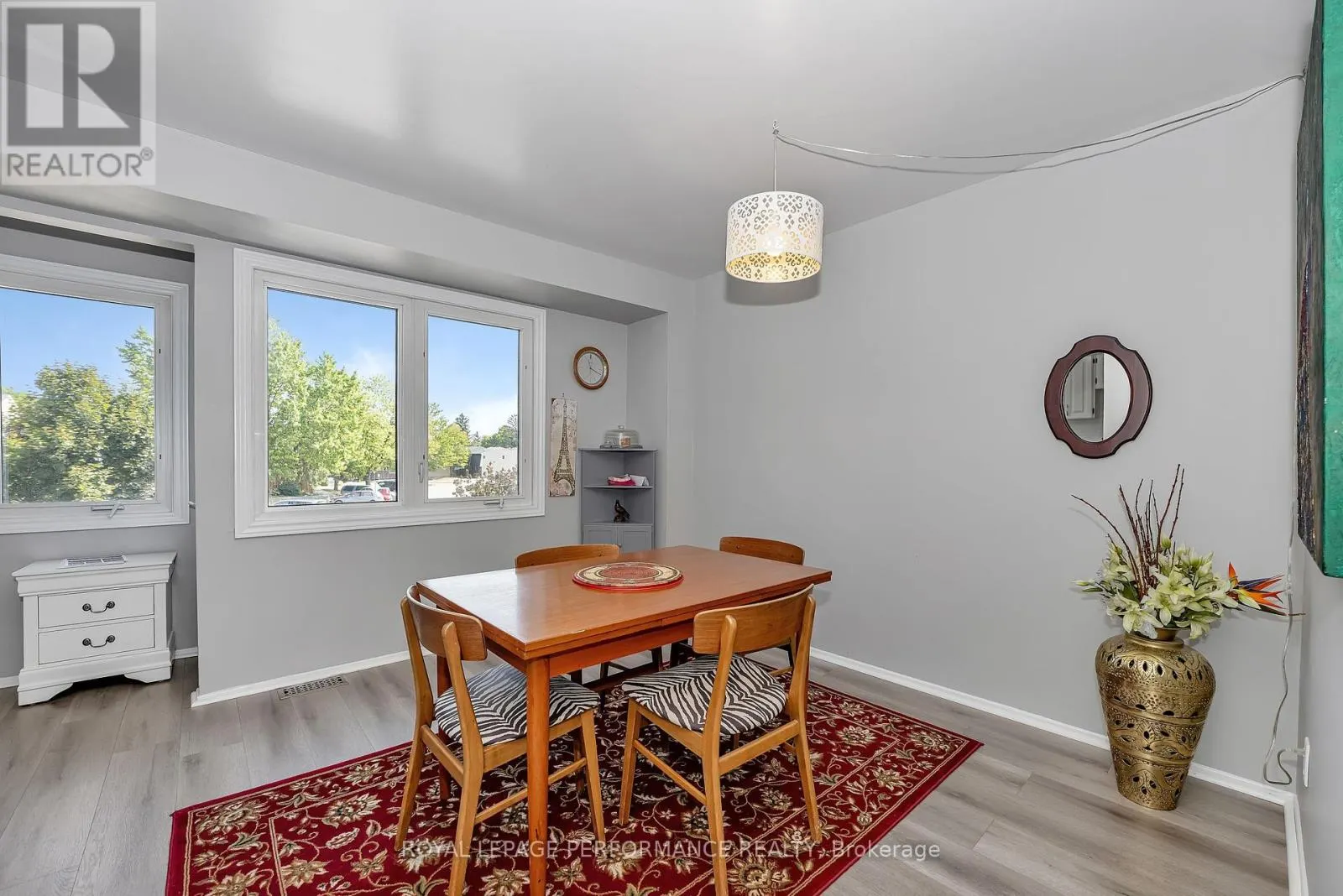 302 SALTER CRESCENT