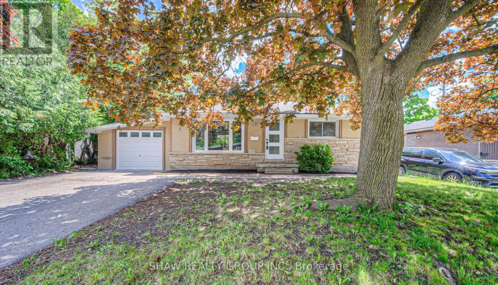 5 ALISON AVENUE