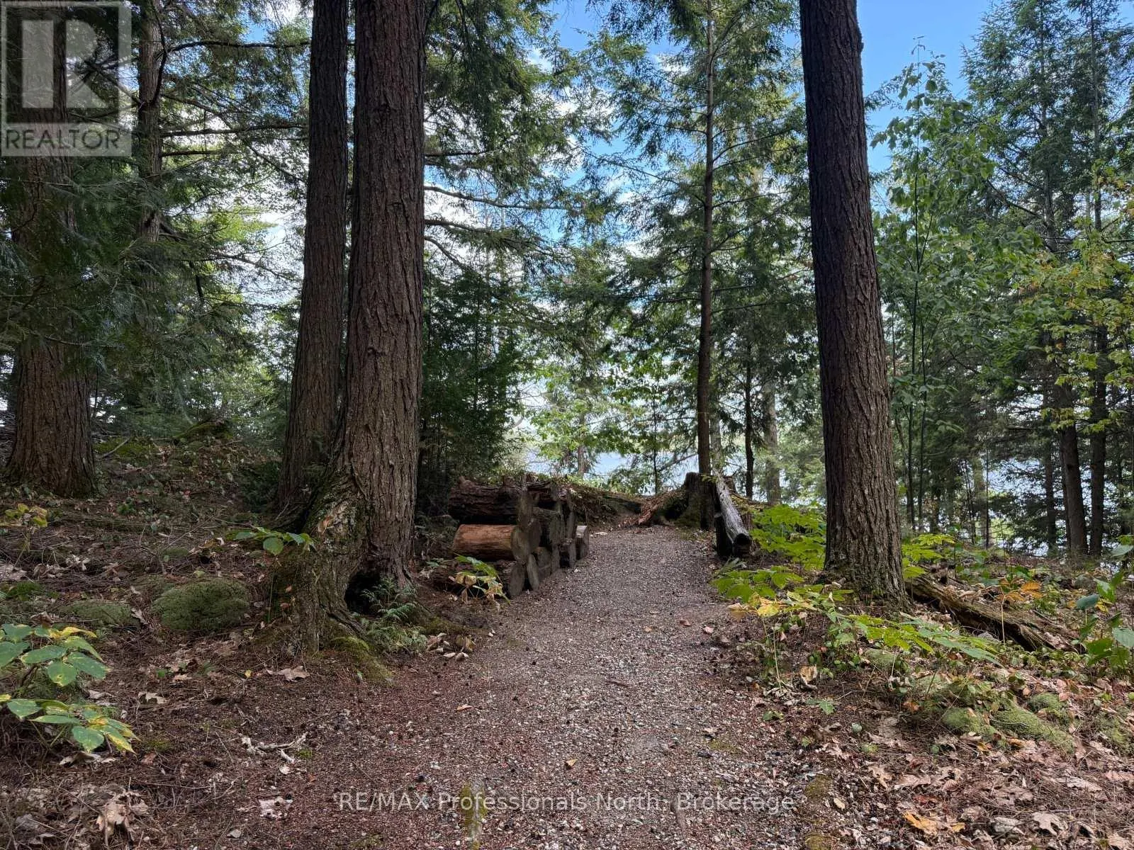 0 KENNISIS LAKE ROAD