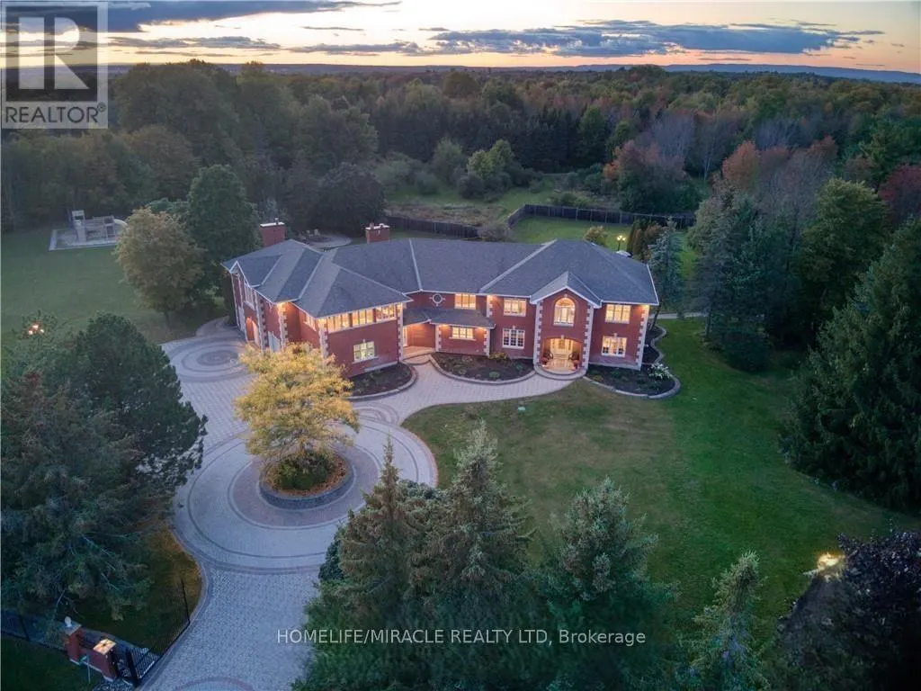 141 KERRY HILL CRESCENT