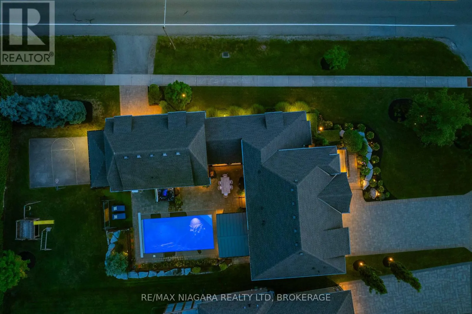 50 SANDALWOOD CRESCENT