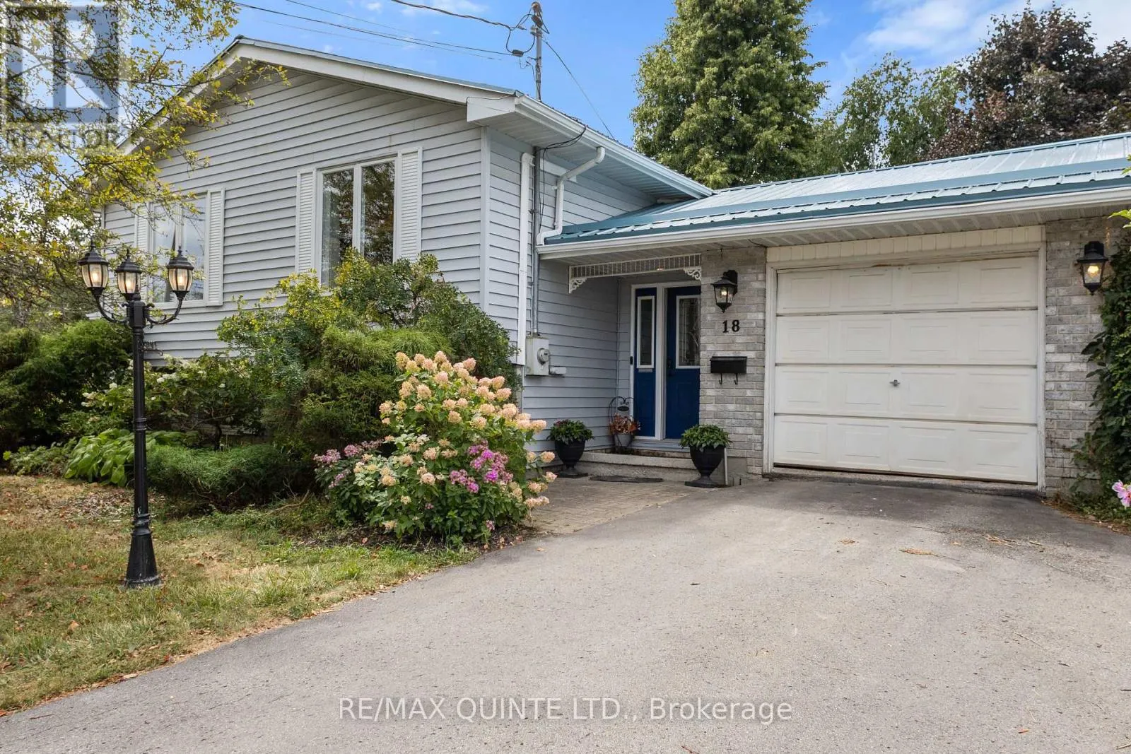 18 BLAKE STREET