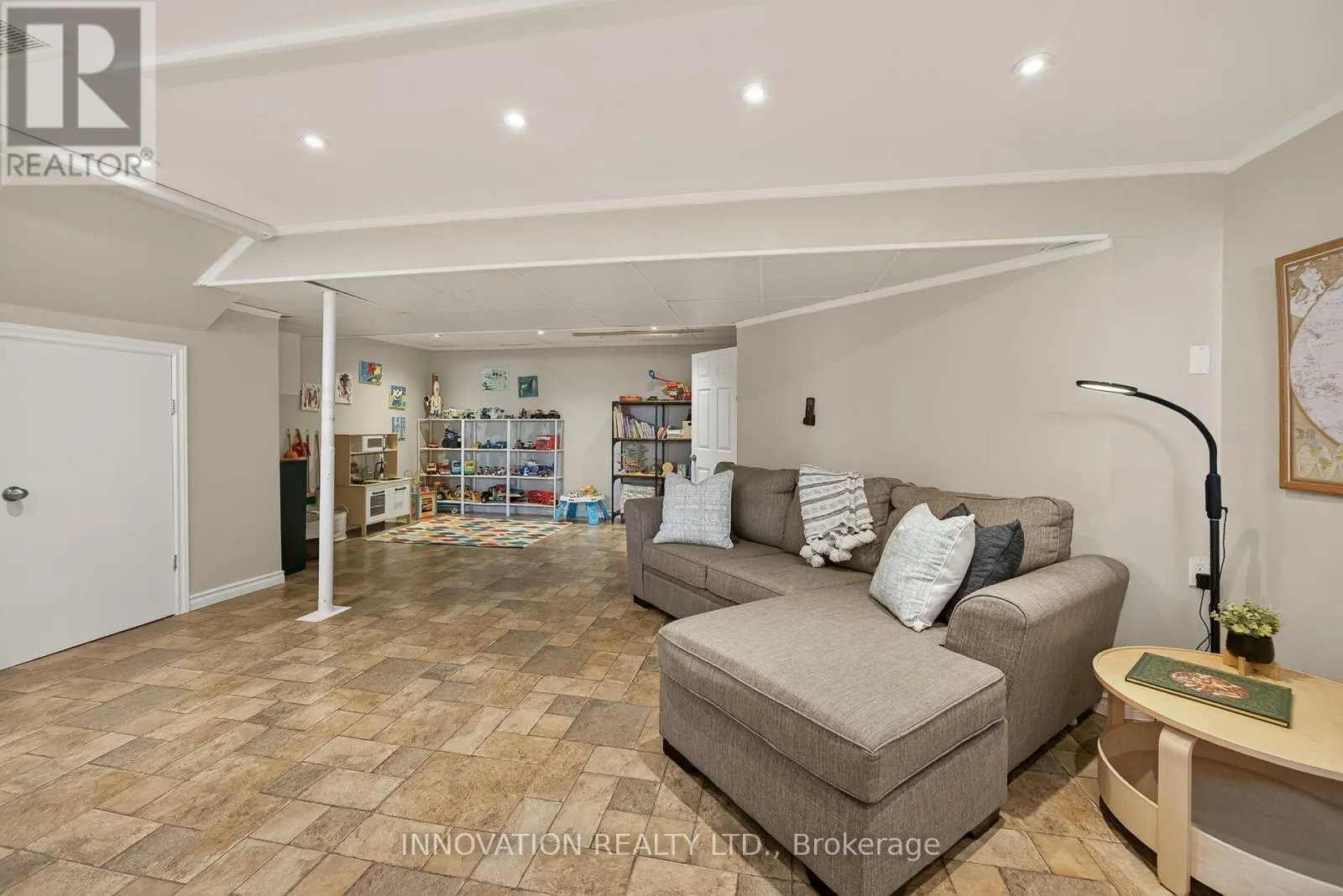 1407 CHARLES STREET