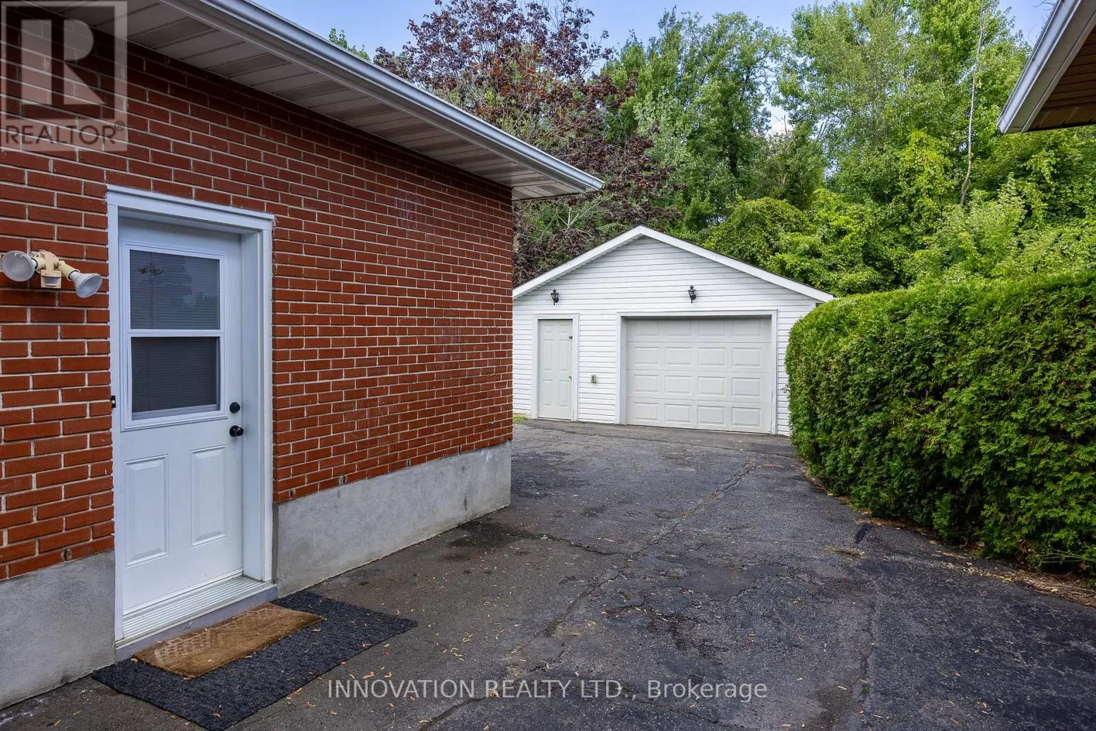 1407 CHARLES STREET