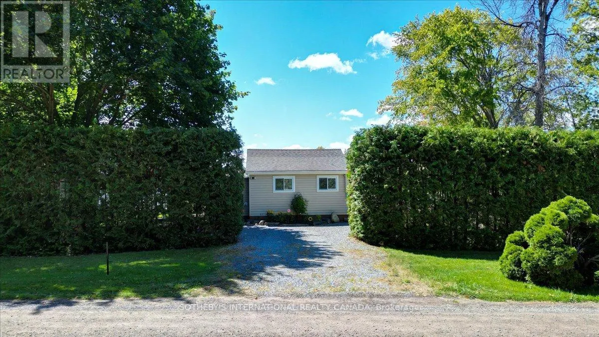 34 BRADLEY BAY ROAD