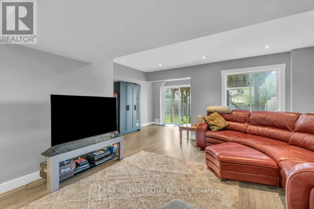 3 DAVISON DRIVE