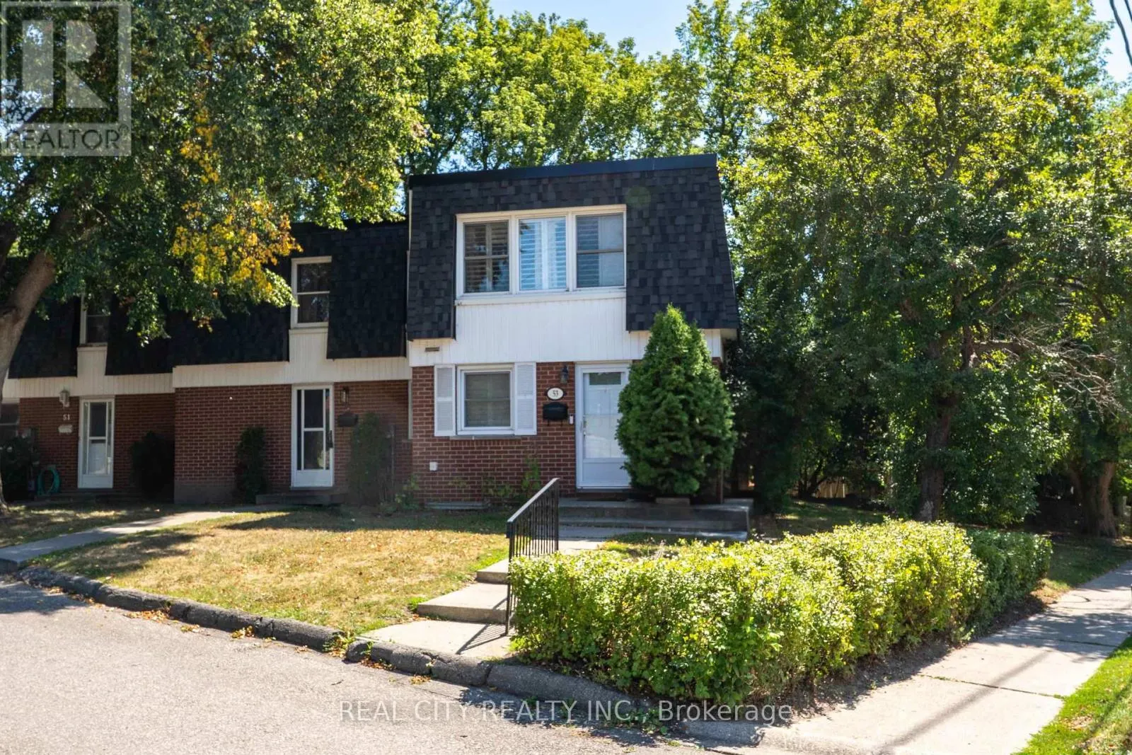 53 - 273 ELGIN STREET