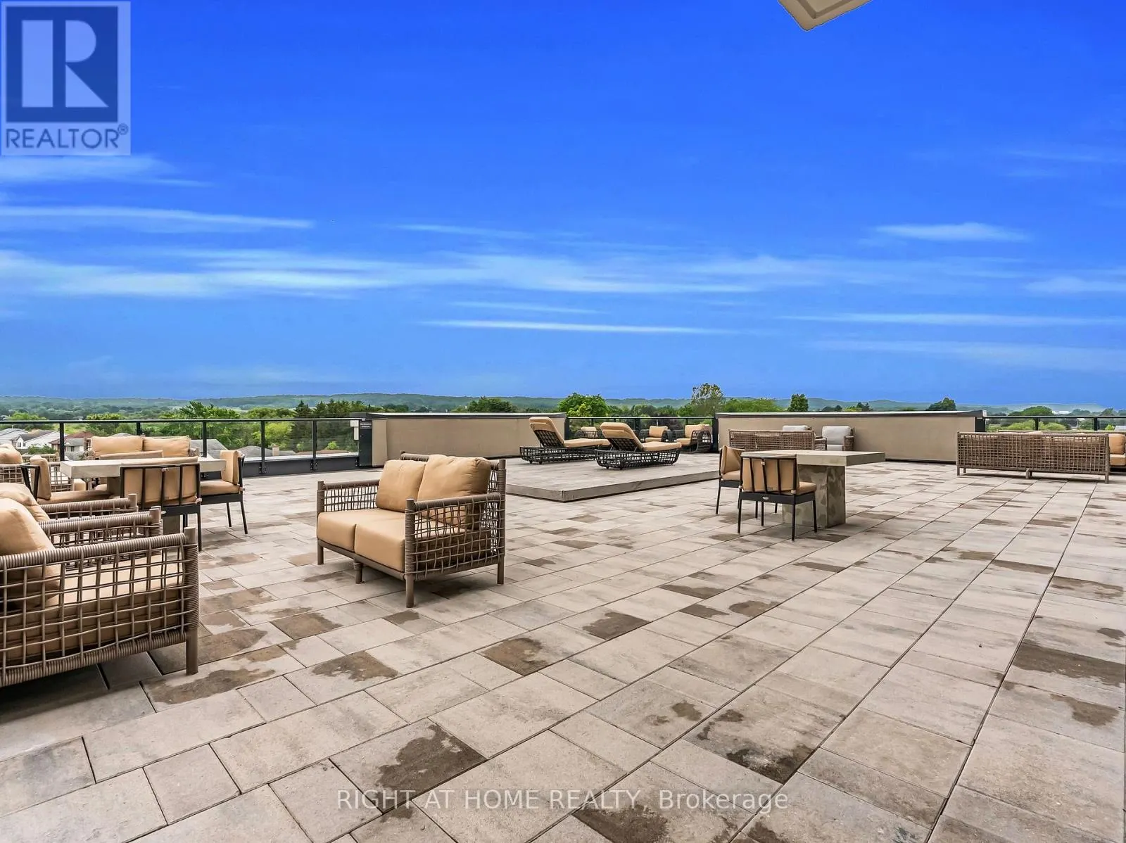 208 - 5055 GREENLANE ROAD