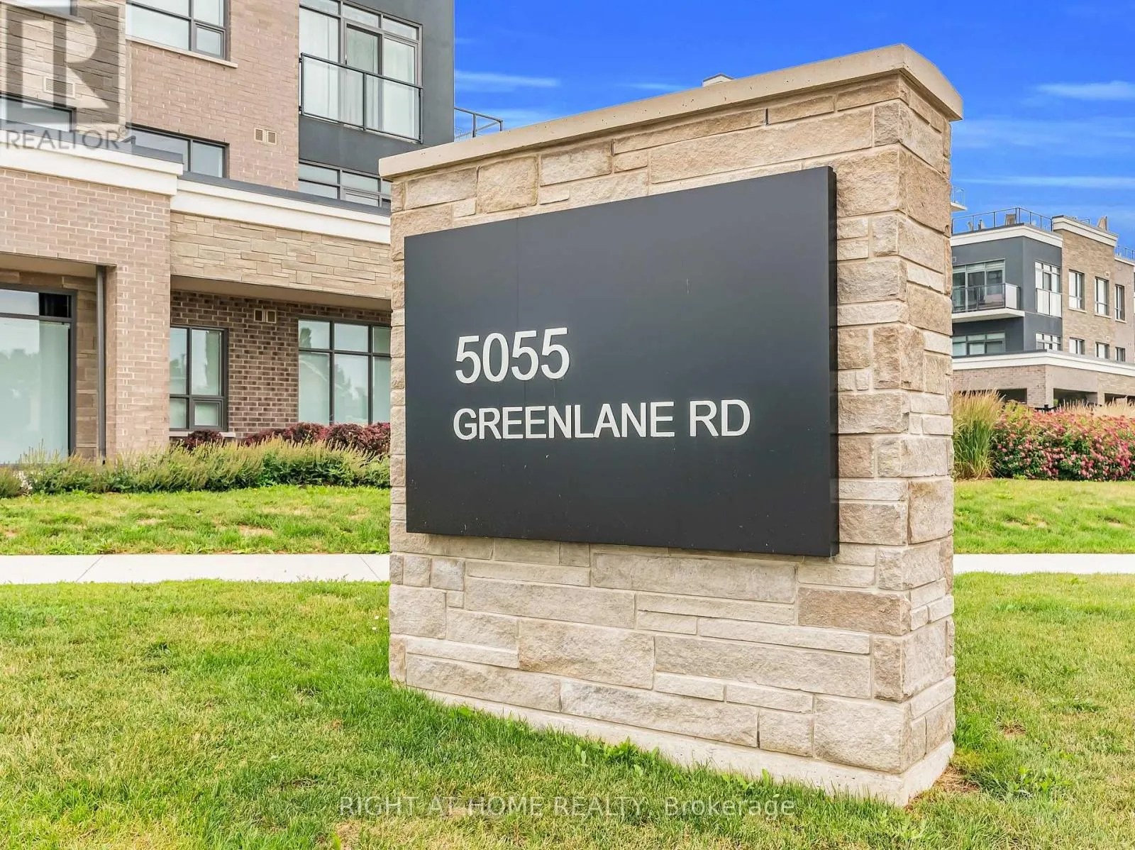 208 - 5055 GREENLANE ROAD