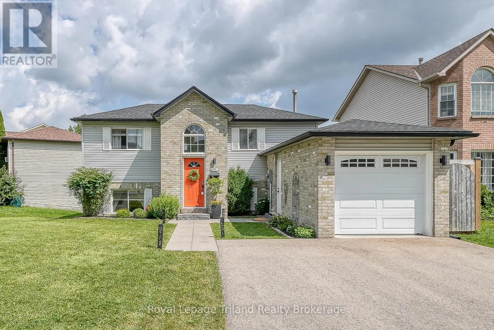 109 CANROBERT STREET