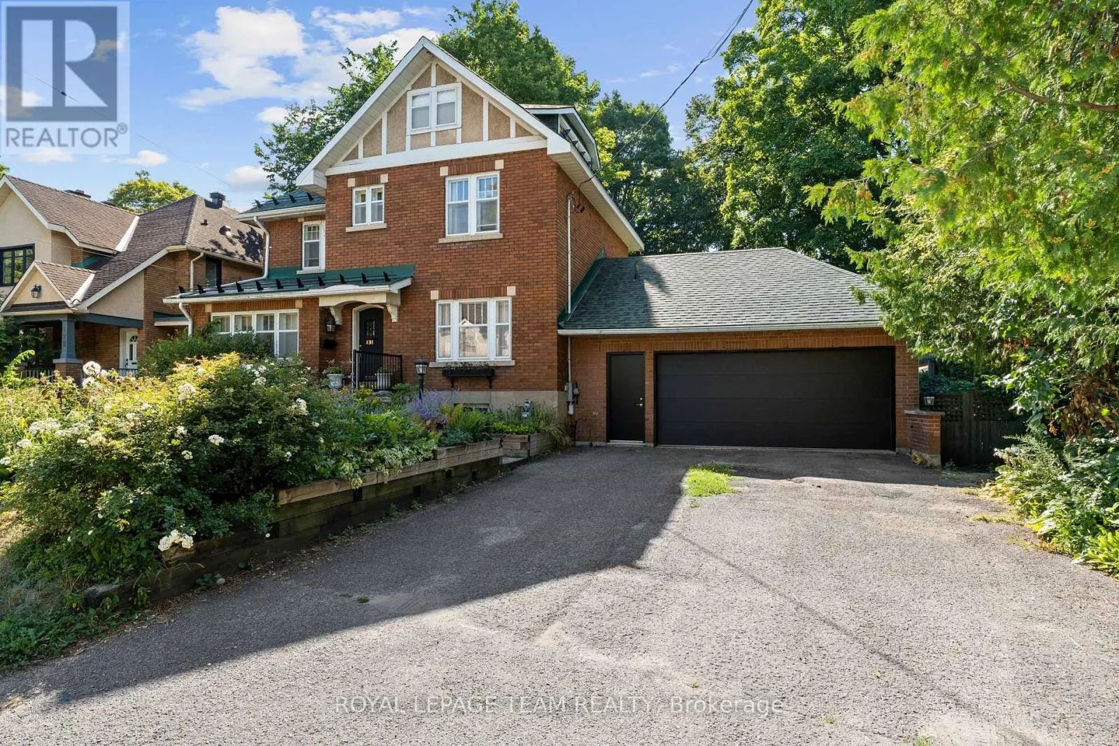 131 ACACIA AVENUE