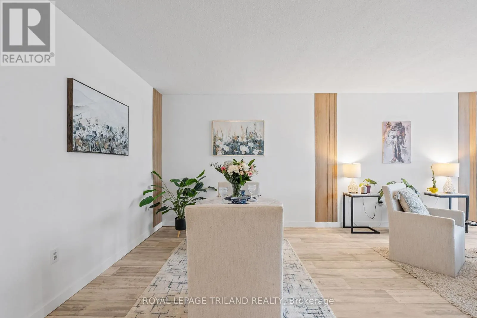 212 - 600 GRENFELL DRIVE, #212