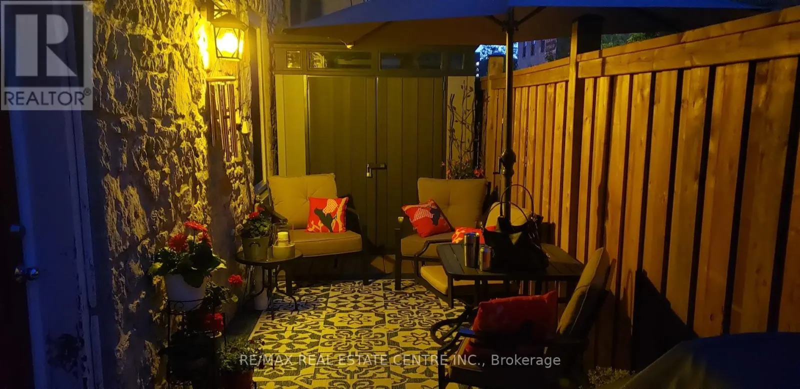 2 WARNOCK STREET