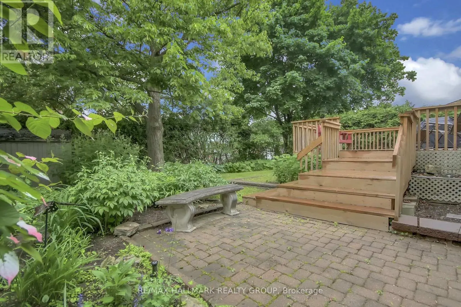 30 BRODEUR CRESCENT