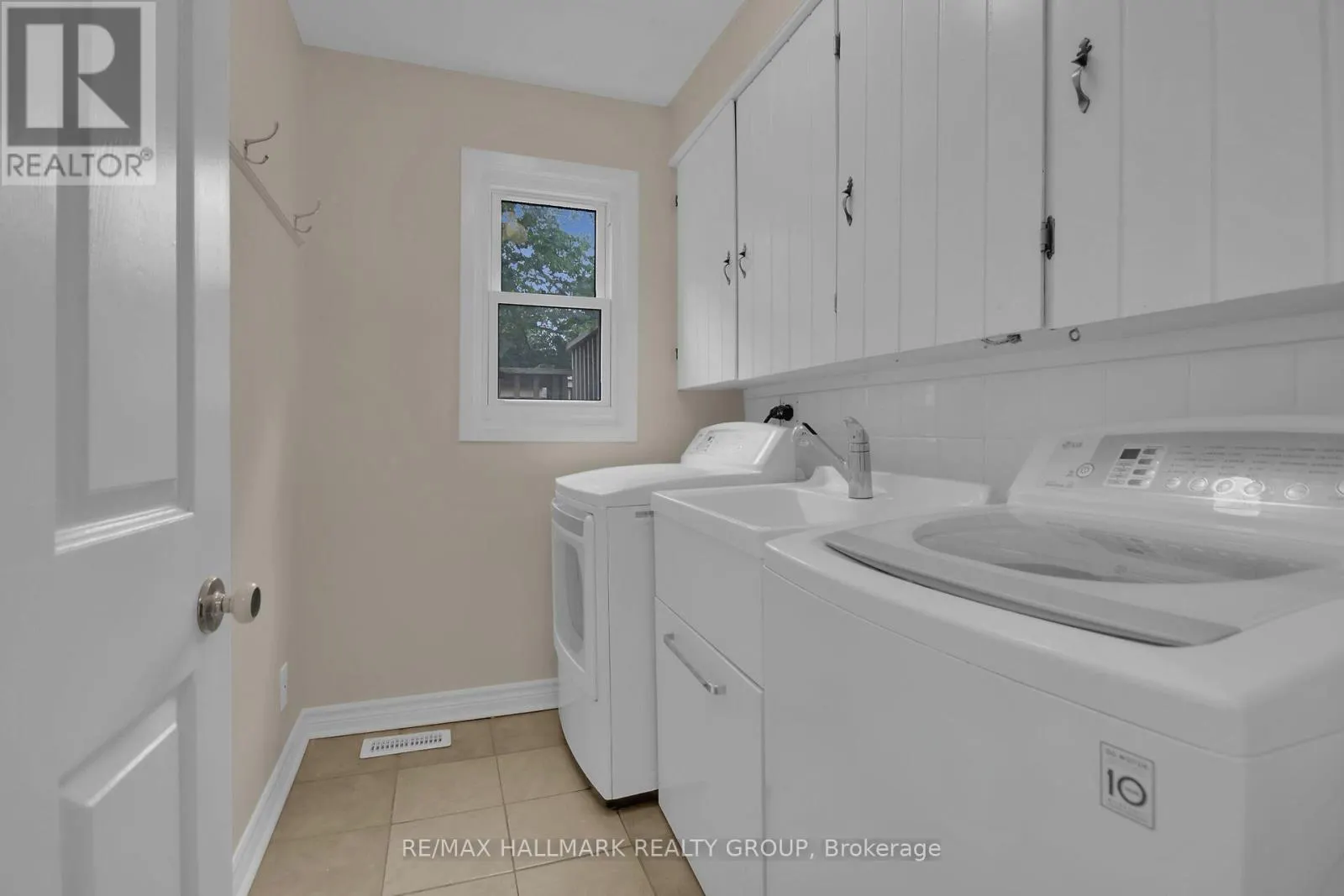30 BRODEUR CRESCENT