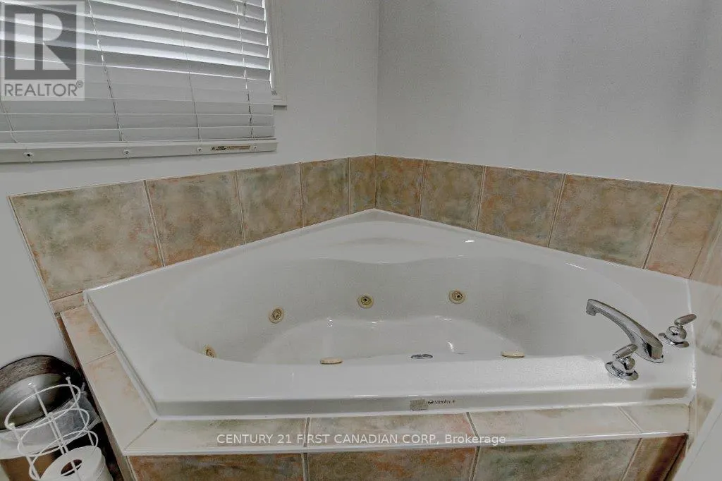 1578 BIRCHWOOD DRIVE