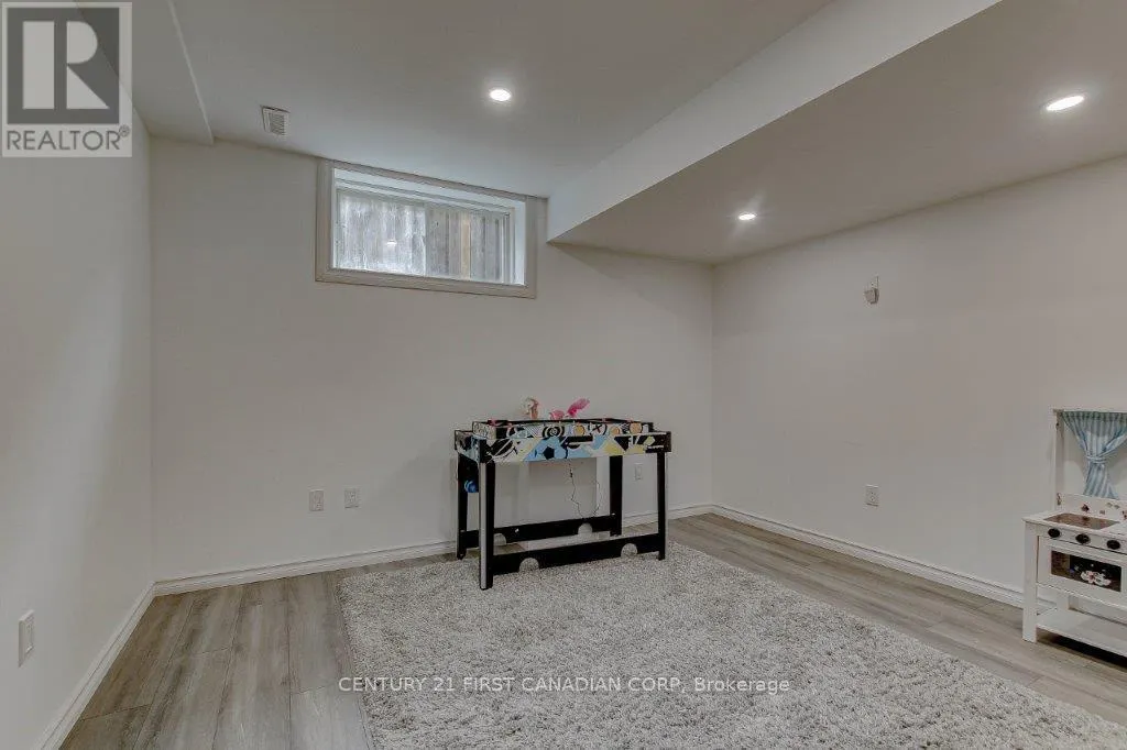 1578 BIRCHWOOD DRIVE