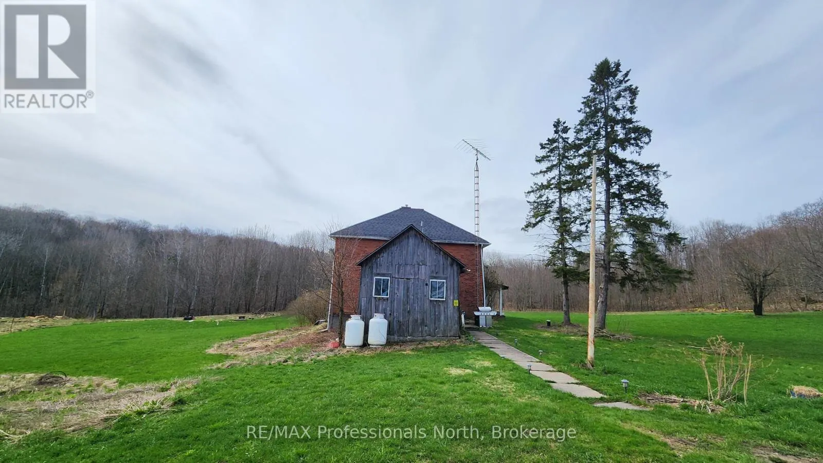 1034 QUINN ROAD