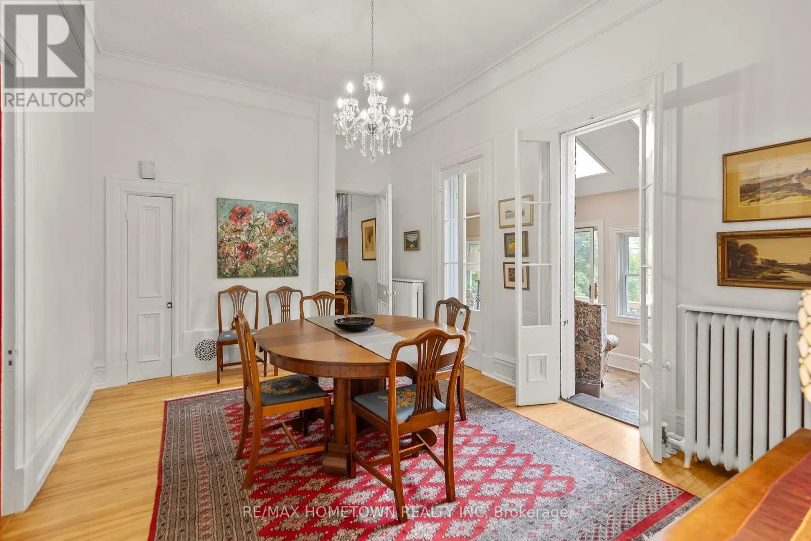 157 DIBBLE STREET W
