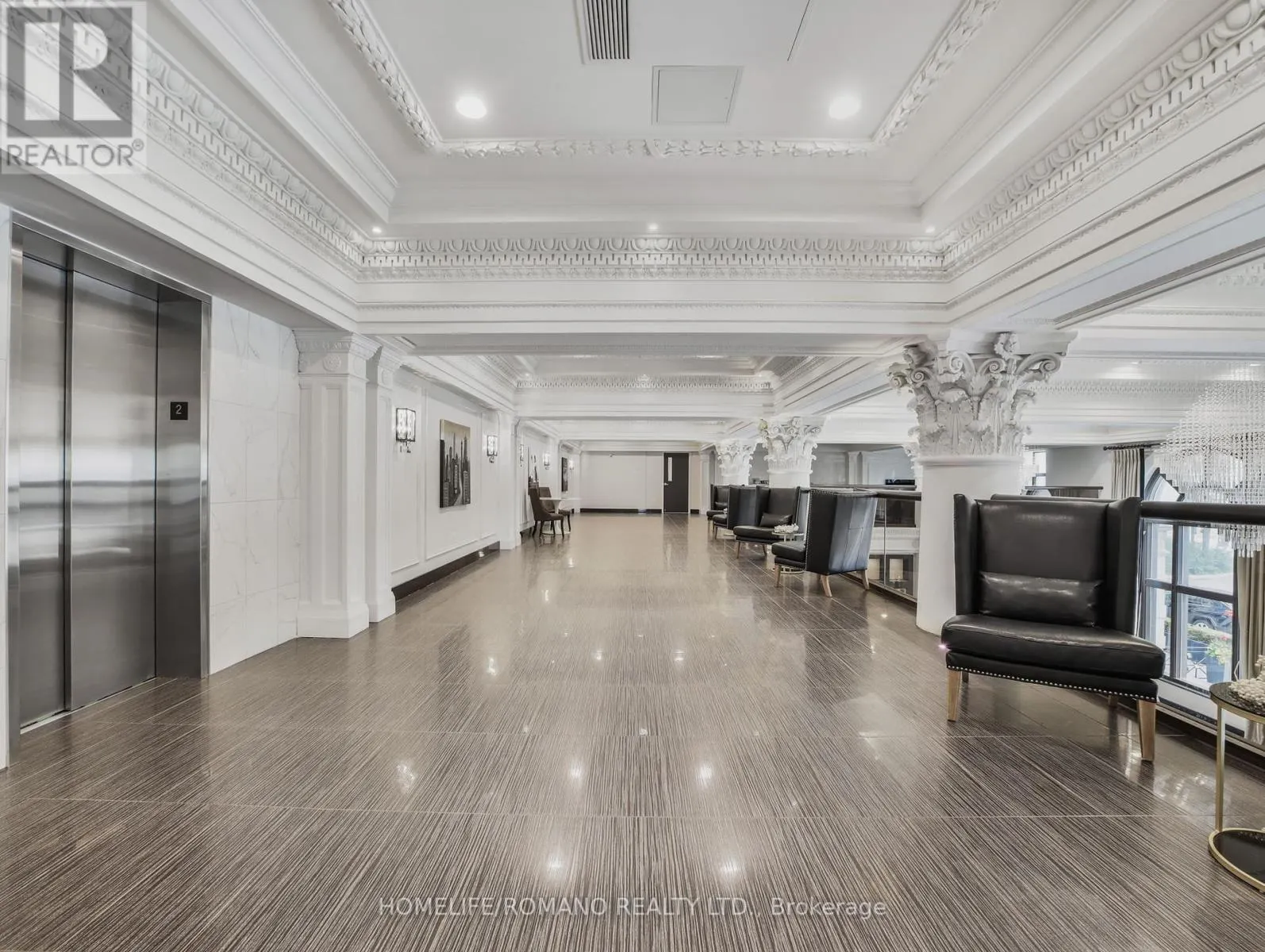 LPH12 - 118 KING STREET E