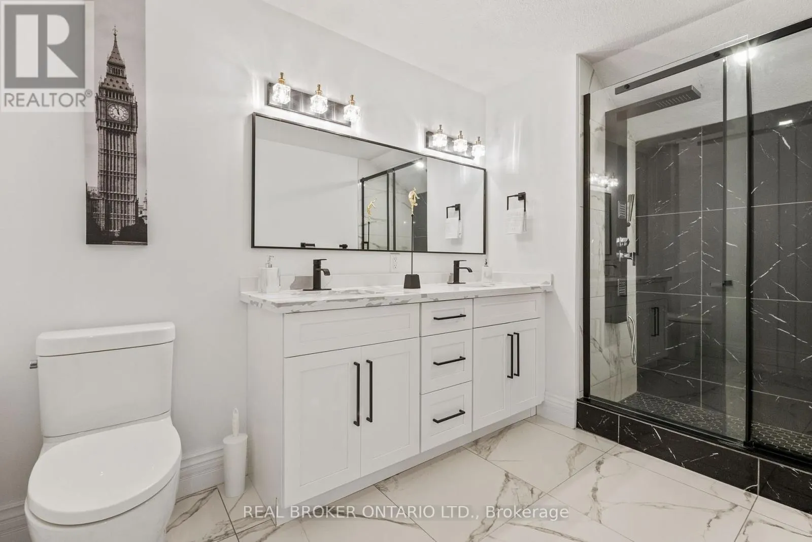 215 BLACK MAPLE COURT