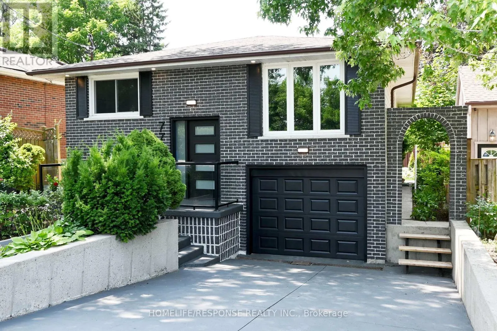 776 GARTH STREET
