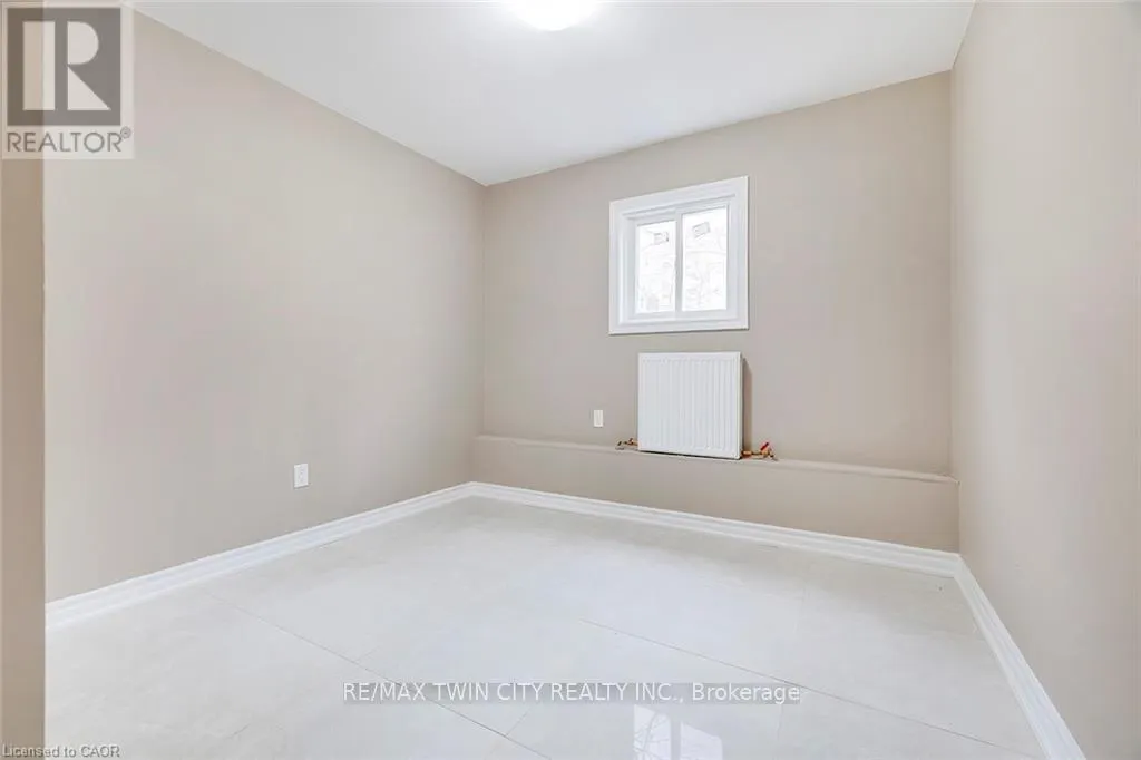 457 KING STREET E