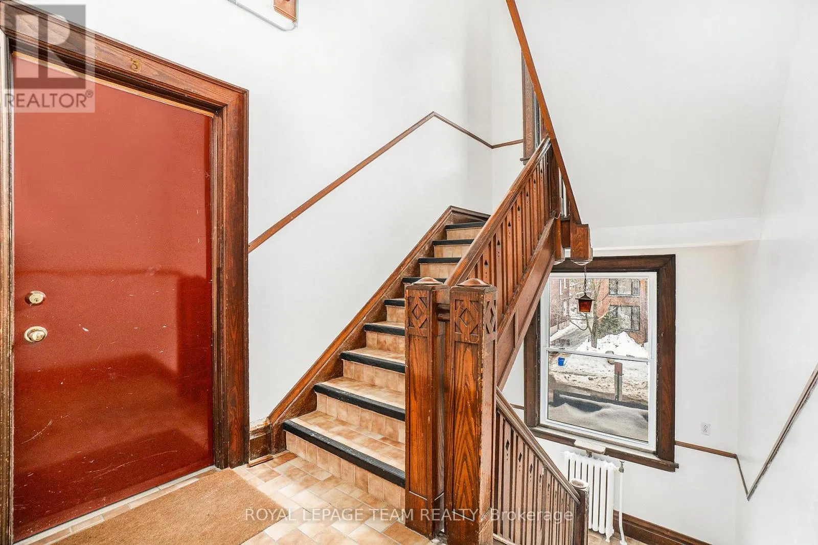 305 WAVERLEY STREET